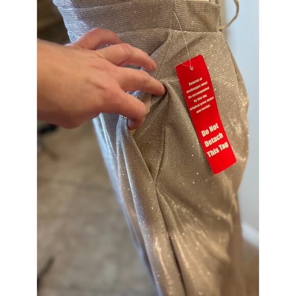 Crystal Doll Juniors Gold Sprakle A-Line Evening Gown Size 5 NEW - Picture 6 of 9